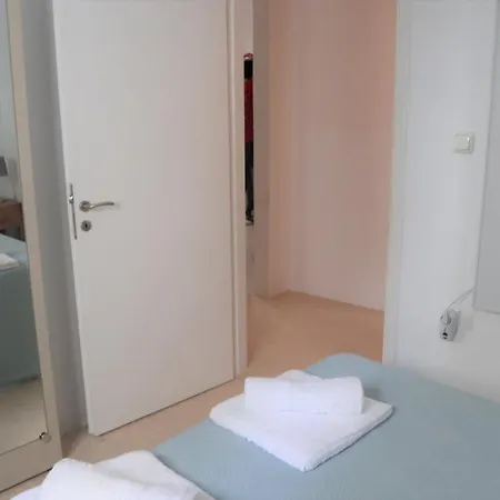 House Fontana - 2 Bedrooms House Apartamento Naxos City